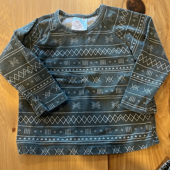 Mebie Baby alpine print outfit - Picture 2 of 5